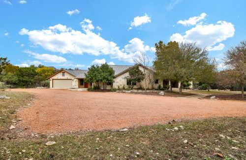 Kerrville House | Ridge - A Birdy Vacation Rental