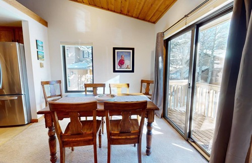 Elkhorn Village Condo | Ridge Condo 2660 - Rustic Condo at Elkhorn Resort with Pool Access