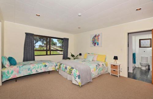 Ruakaka Apartment | Ridge Haven Accommodation