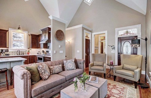 Historic District House | Ridge Street Lookout-Historic District Victorian-Outstanding Views–Hot Tub-Great Deck.