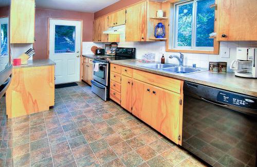 Leavenworth House | Ridge View Retreat - 3 Bed 2 Bath Vacation home in Lake Wenatchee