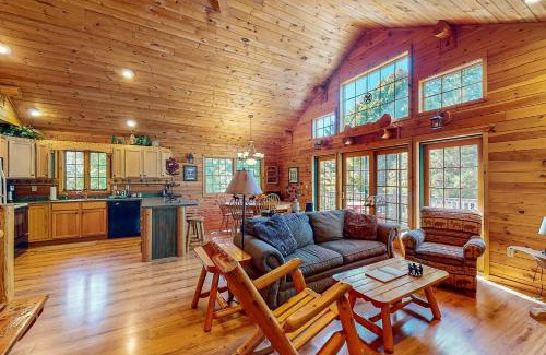 Empire House | Ridge Wood