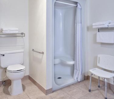 Gardiner Hotel | Ridgeline Hotel at Yellowstone, an Ascend Collection Hotel