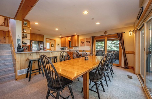 McHenry House | Ridgetop Dog Friendly Retreat w/Hot Tub & Views
