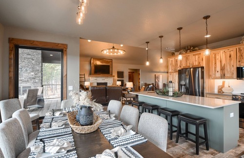 Lead Cabin | Ridgetop New 3800+ Sq. Ft. Lodge w/Hot Tub, Game Room, Paved Roads and More!