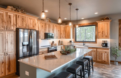 Lead Cabin | Ridgetop New 3800+ Sq. Ft. Lodge w/Hot Tub, Game Room, Paved Roads and More!