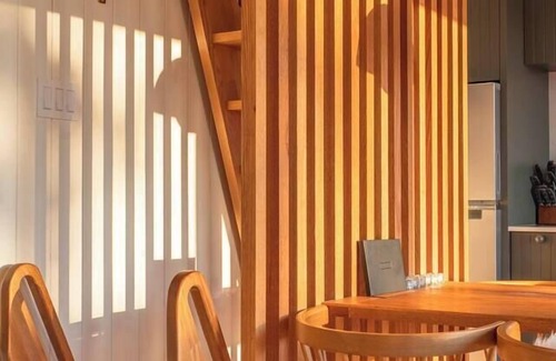 Lac Beauport Ski Chalet | RidgeView - Panoramic View and Spa near Quebec city