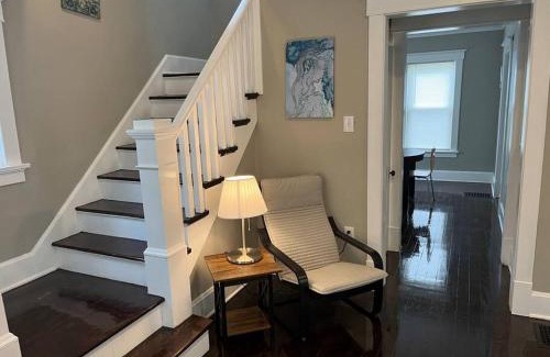 Norwood House | Ridgeway 2 Bedroom House near Xavier Downtown