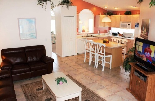 Davenport Villa | Ridgewood Lakes - 3 bedrooms Pool Home with Game Room
