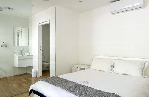 Franschhoek Villa | Riebeeck Villa - 5 min walk to Franschhoek Central