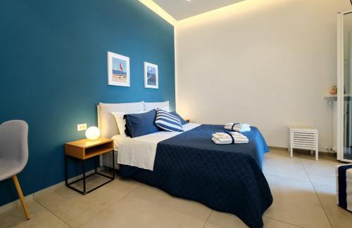 Historical Downtown Salerno Bed & Breakfast | Riflessi DaMare Room & Apartment