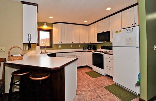 Davis House | Right beside Salamander Ski Trail! Excellent Hike/Bike Bookings Available!