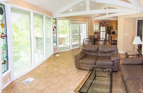 Village of Four Seasons House | RIGHT in The TREES Right on the Lake 24