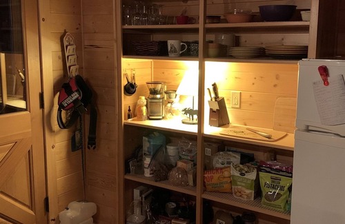 Polebridge Cabin | Right in Polebridge! Walk to the Merc & Northern Lights Saloon