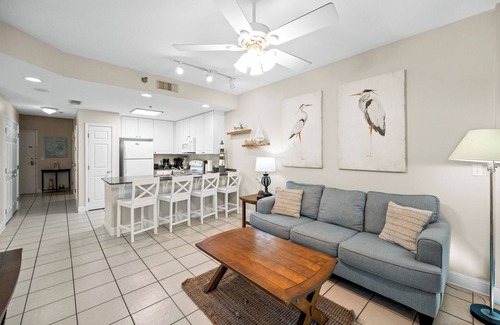 Gulf Shores Condo | RIGHT ON THE BEACH: 3 POOLS INCLUDING A ZERO GRAVITY POOL: Book for fall/winter