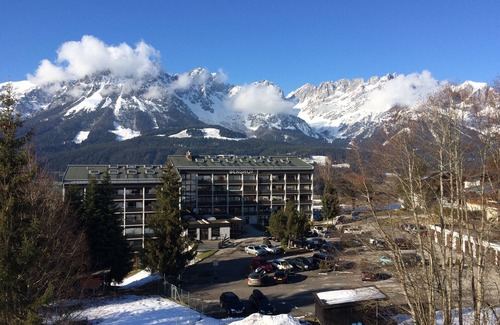 Ellmau Apartment | Right on the ski slope leading to the new Hartkaiserbahn in Ellmau.