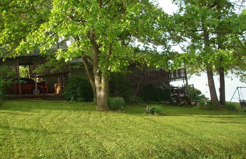 Lowell Cabin | Right on the Water! Enjoy vacation just steps from the shore. No hills.