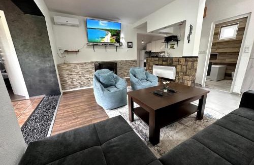 East Sarajevo Villa | Rijeka Villa - Spacious 4BR with Jacuzzi and Pool