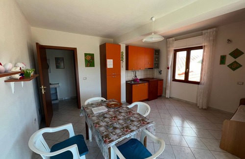 Iglesias Historic Centre Apartment | Rilassati nella Nostra Suite Camilla: Un Ambiente Familiare Vicino al Centro