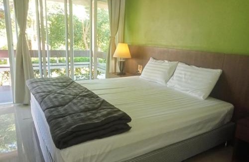 Satun House | Rim Haad Villa and Camping Space