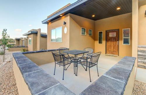Moab South Valley House | Rim View 2