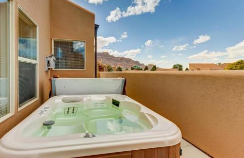Moab South Valley House | Rim Village I4