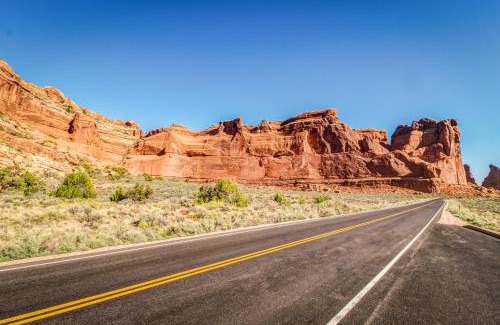 Moab South Valley House | Rim Village M1