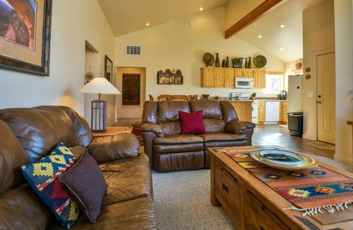 Moab South Valley Condo | Rim Village X3 with private hot tub and pet friendly