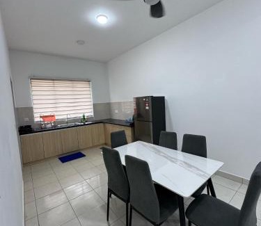 Seremban House | RIMBUN KIARA SEREMBAN2 2 mins TO HIGHWAY