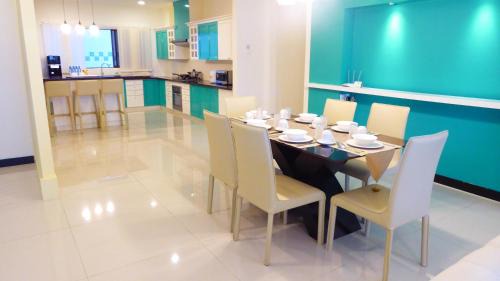 Melabau Apartment | Rimbun Suites & Residences