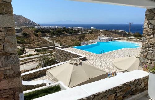 Elia Apartment | Rineia Complex by Live&Travel
