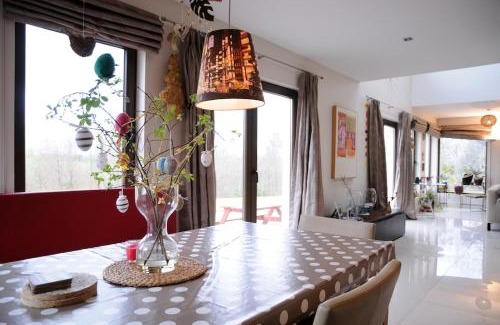 Killarney House | Ring of Kerry 4 Bedroom House with private garden, table tennis