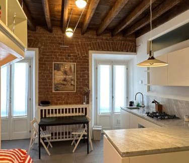 Porta Romana Apartment | Ringhiera 22 - Riccardo's Luxury Loft in Porta Romana