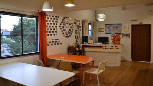 Tiga House | Ringo's Foyer