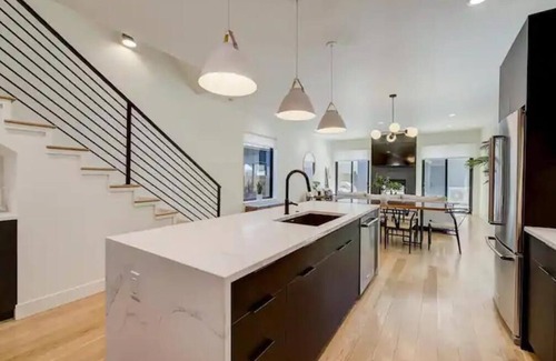 San Rafael House | RiNo New Build w/Rooftop Hot Tub