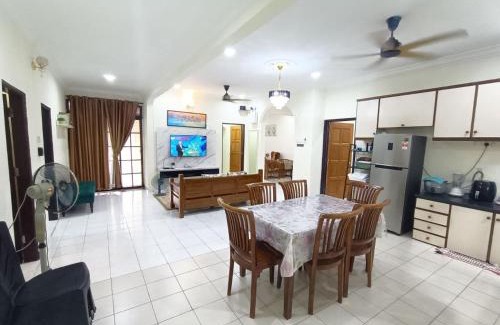 Taman Rinting House | Rinting Corner Islamic Homestay, Pasir Gudang