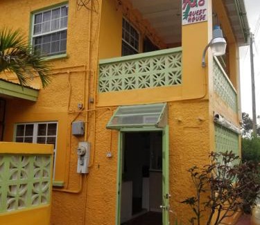 Dover House | Rio Guesthouses