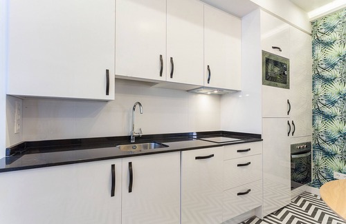 Almendrales Apartment | Rio Plaza VI apartment in Madrid