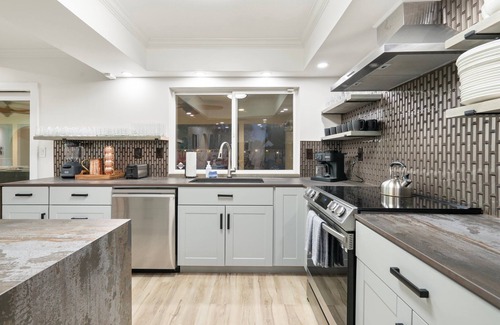 Paradise Valley Village House | Rio Resort
