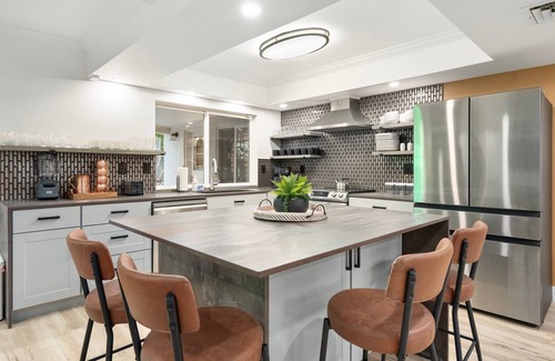 Paradise Valley Village House | Rio Resort