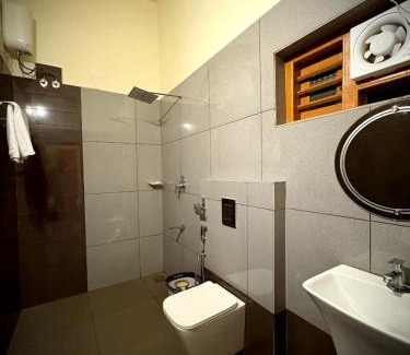 Mananthavady Resort | Riparian Inn Resort