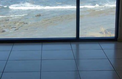 Blue Bay Apartment | Ripples on ocean at Blue Bay, Central Coast NSW Australia