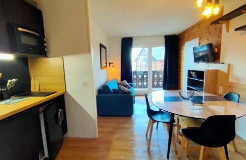 Risoul Apartment | Risoul Appartement 2 chambres Piscine Balcons de Sirius