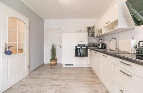 Busum Apartment | "RITA" Spacious vacation apartment for those seeking peace and quiet