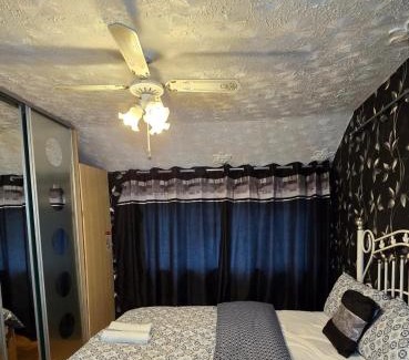 Wigan House | Ritchie Guest House