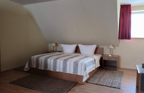 Merseburg Hotel | Ritters Weinstuben Hotel Merseburg