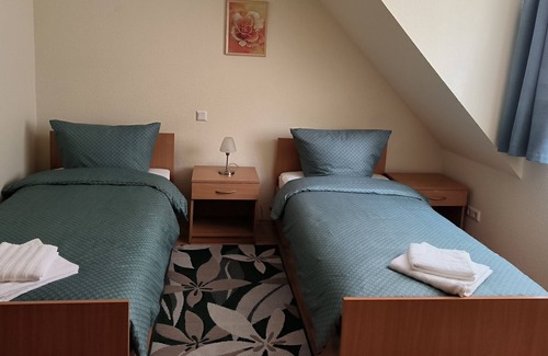 Merseburg Hotel | Ritters Weinstuben Hotel Merseburg
