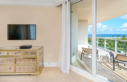 Singer Island Apartment | Ritz-Carlton Oceanfront Residence - Hotel Amenities ★★★★★