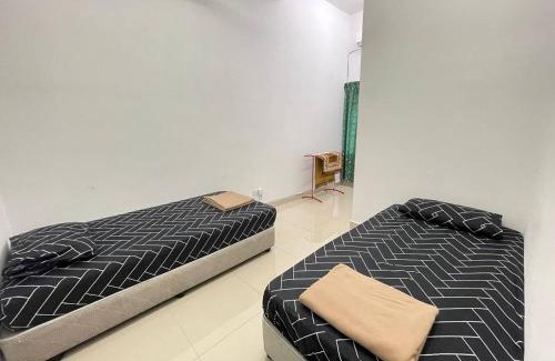 Kuala Terengganu House | Ritz Homestay UNIT A at Gong Badak, Kuala Terengganu
