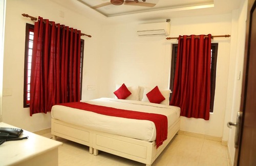 Kaloor Hotel | Ritzy Village Residency